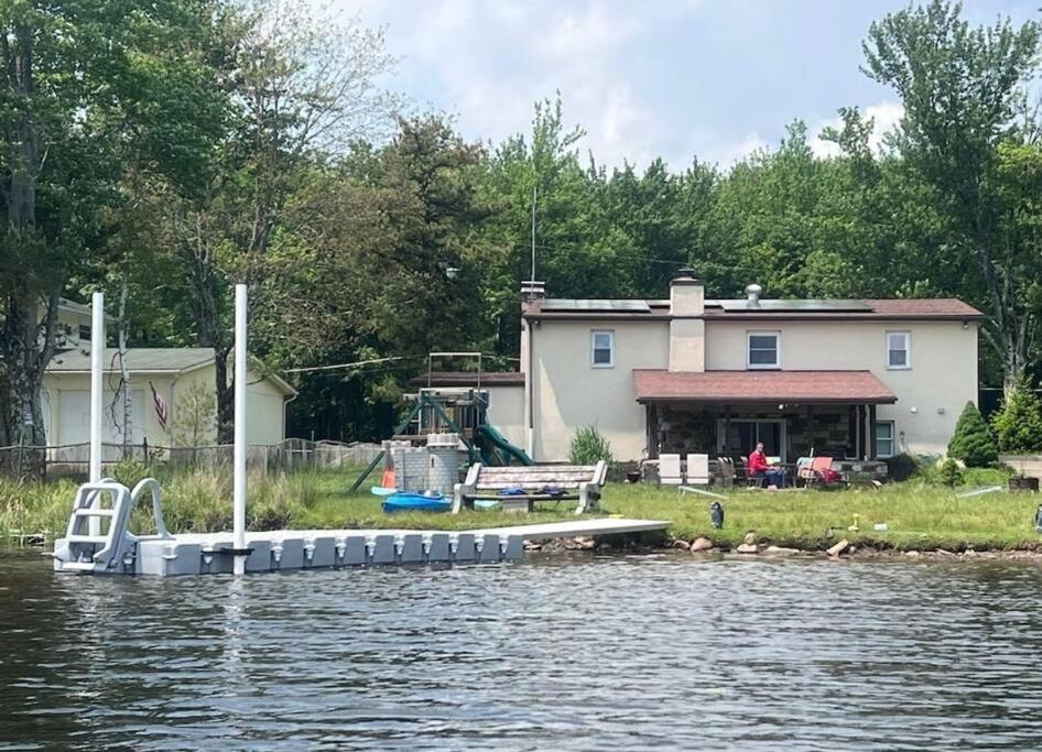 Hideaway - Lakehouse/Spa/Dock/ Pocono Summit Buitenkant foto